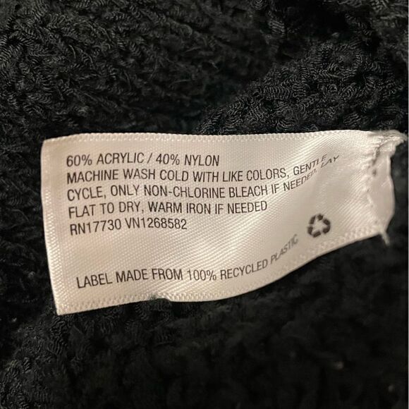 Universal Thread Black Woven Oversized Hi/Low V-Neck Sweater (Size: Med) - Picture 7 of 10